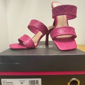Brand New Vince Camuto Cherzel Sandal, Fuchsia Size 8
